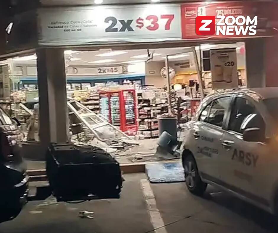 Vehículo familiar termina dentro de un OXXO tras perder el control en ...