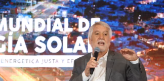 Enrique Peñalosa plantea acercar servicios y ampliar banquetas para mejorar la movilidad en Hermosillo